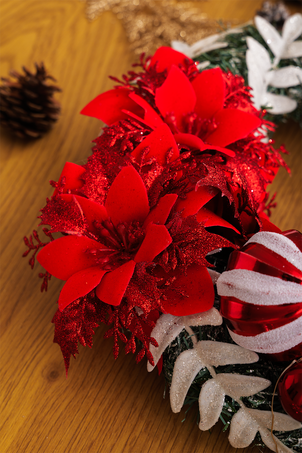 Kalėdinis vainikas "Ruby"