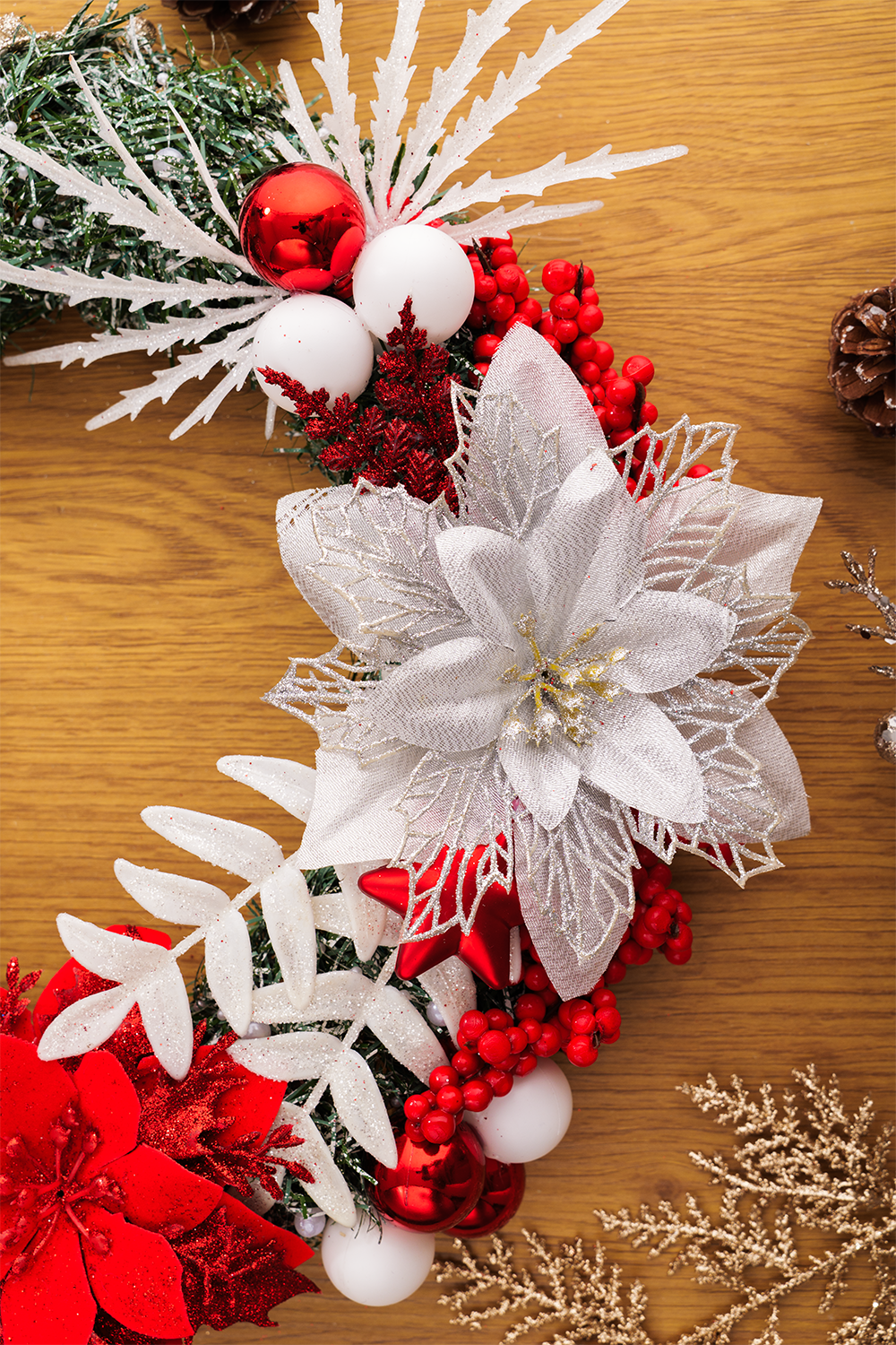 Kalėdinis vainikas "Coralie"